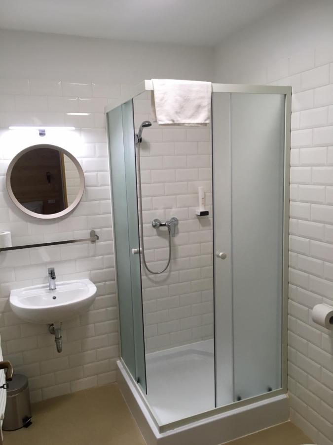 Hotel Nautilus Étterem és Panzió Dabas Esterno foto