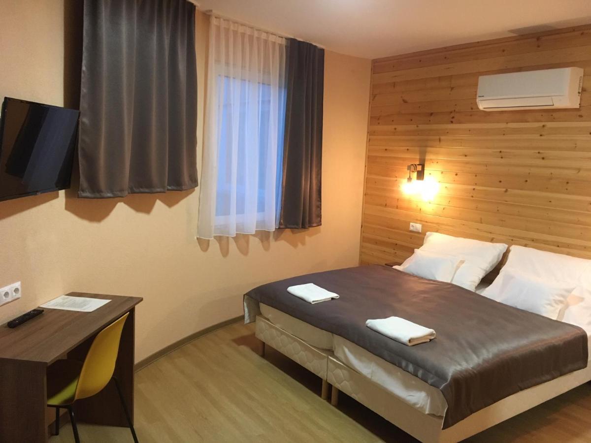 Hotel Nautilus Étterem és Panzió Dabas Esterno foto