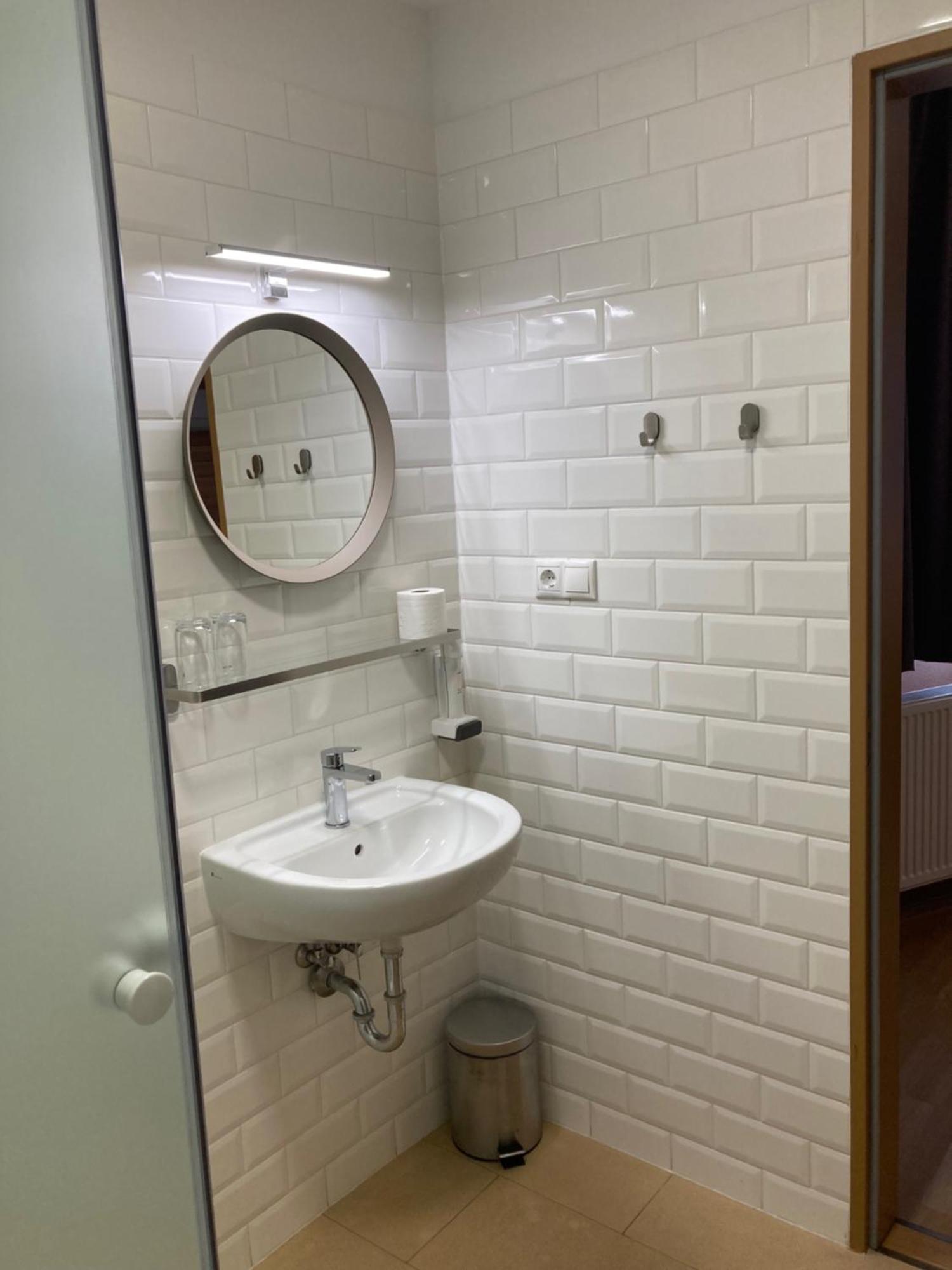 Hotel Nautilus Étterem és Panzió Dabas Esterno foto